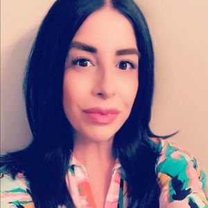 Meet your Posher, Andrea